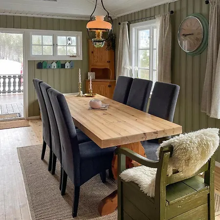 3 Bedroom Cozy In